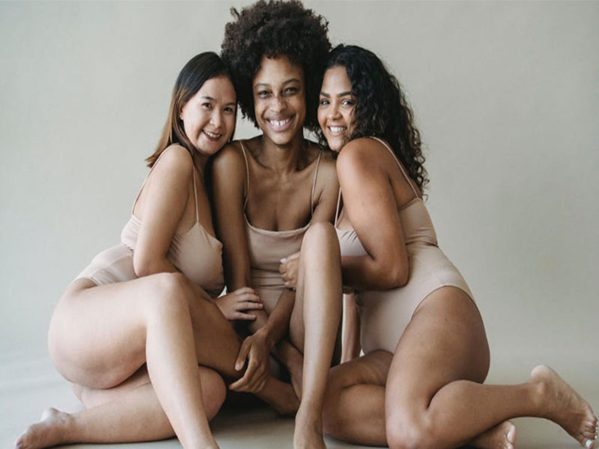 Here’s How Plus Size Singles Can Have a Positive (and Hot) Girl Summer With WooPlus