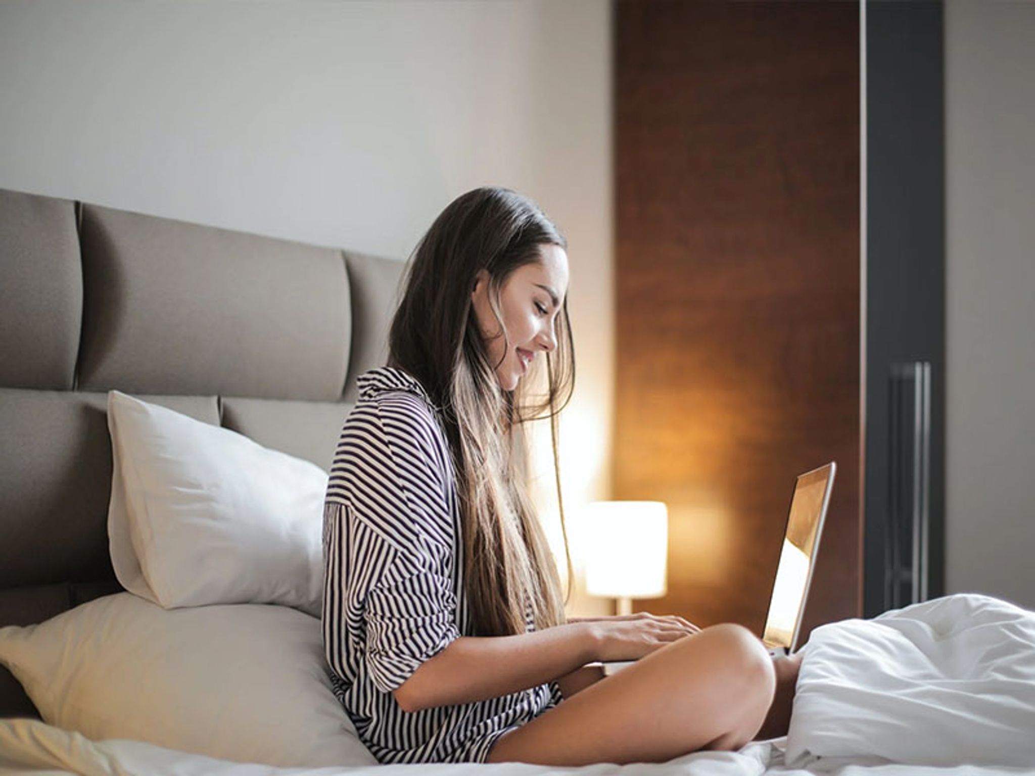 Online Dating as a Curvy Woman: What You Need to Know