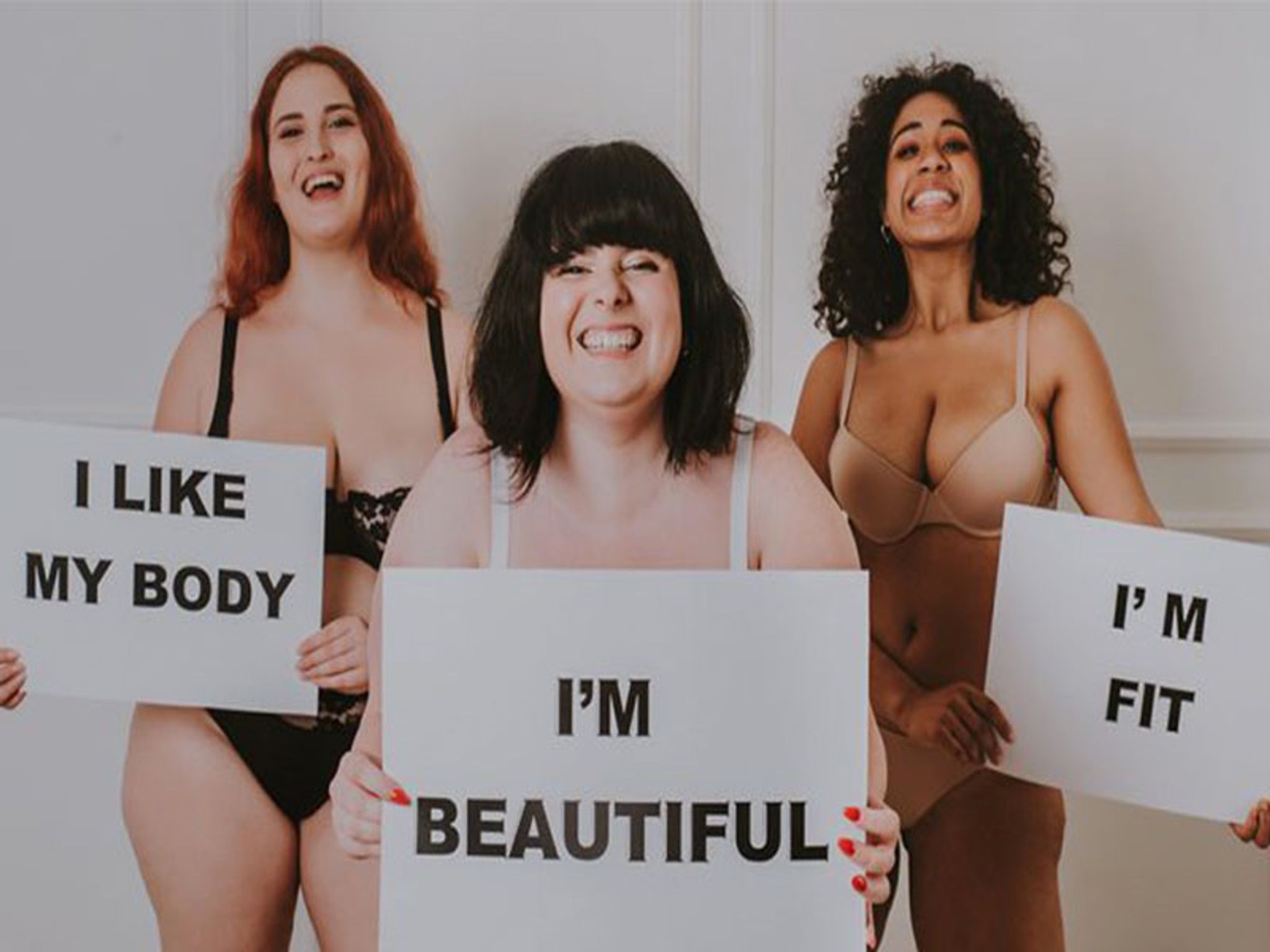 plus size girls love their bodies