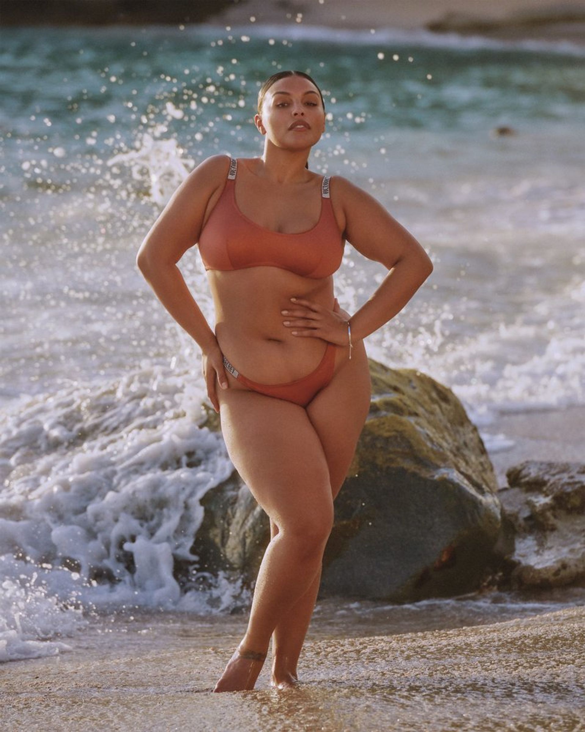 hot plus size swimsuit models -palomija