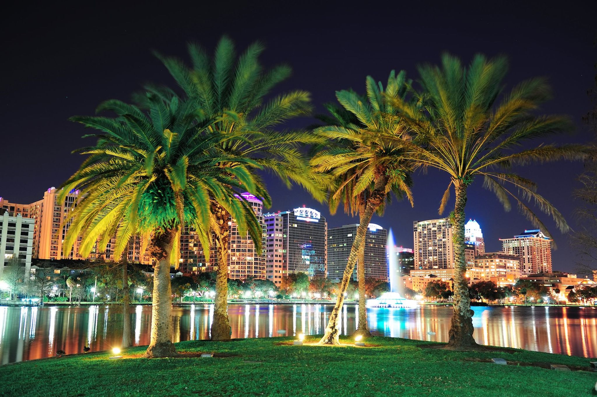 lake eola park-orlendo dating scenes