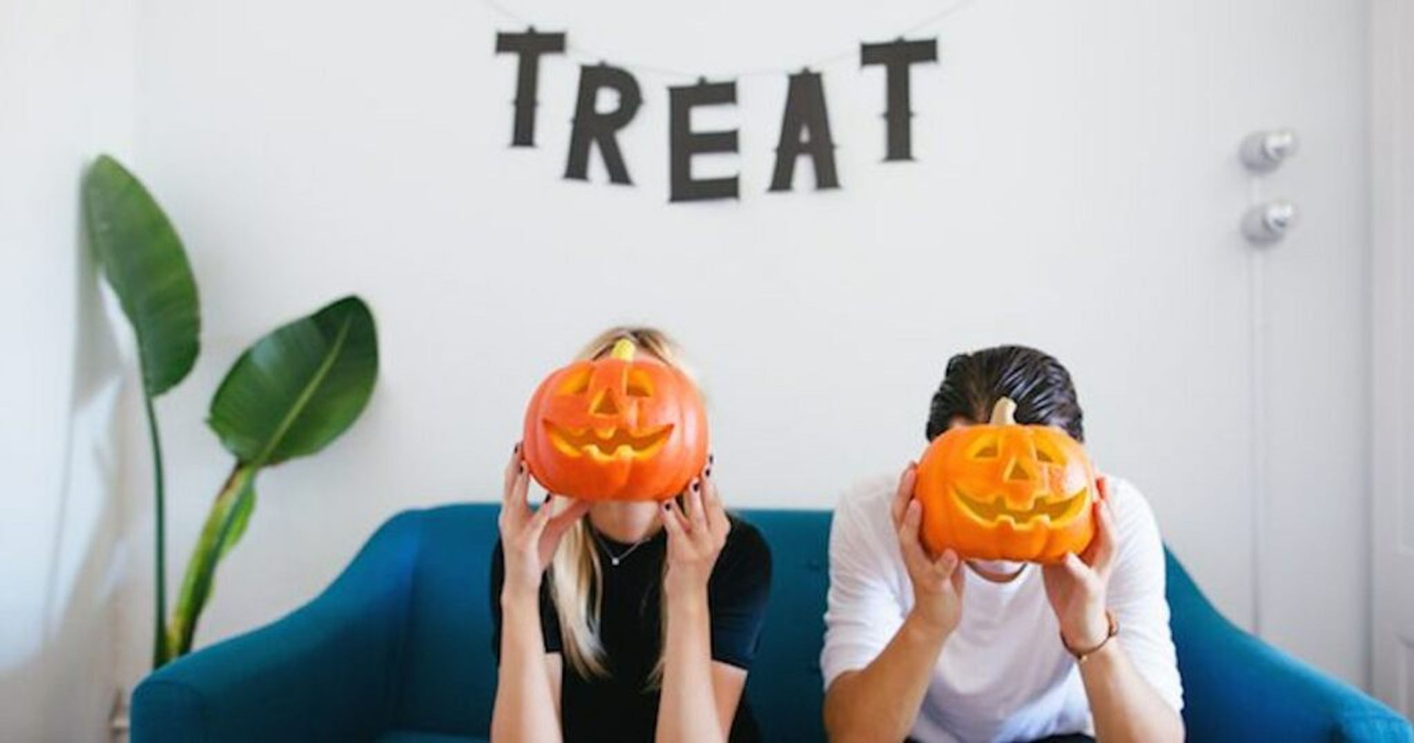 funny-halloween-date-idea