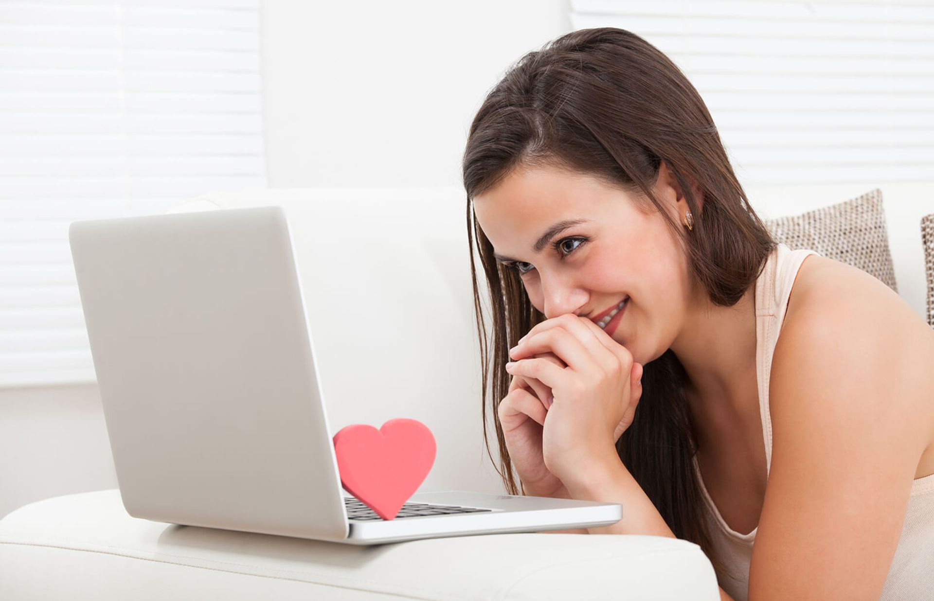 Where Can I Chat with Singles for Free? Let’s Explore Together!